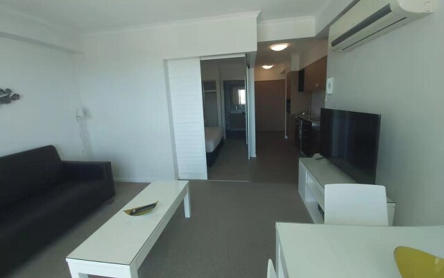 Airtrip Apartments on River Street