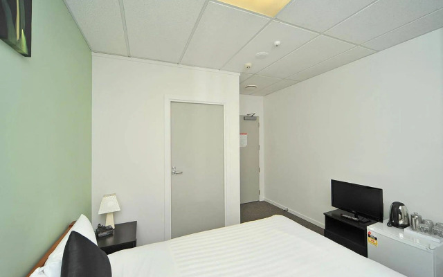 The Setup on Dixon - Hostel