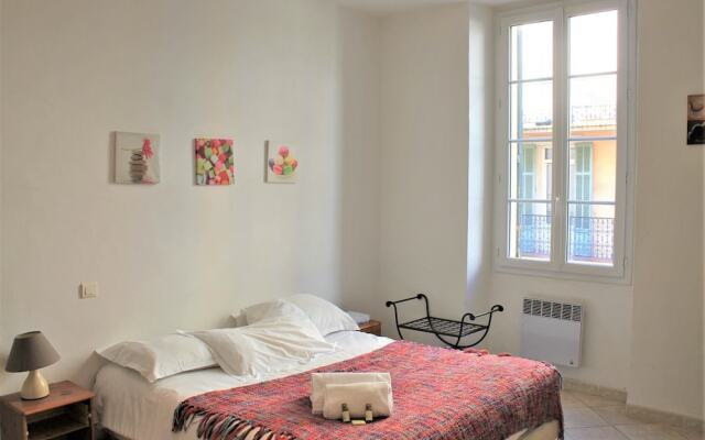 British Style and Central 1 Bedroom