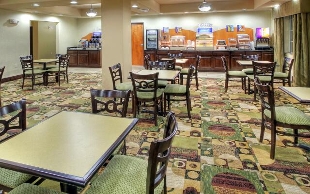 Holiday Inn Express Hotel & Suites Pecos, an IHG Hotel