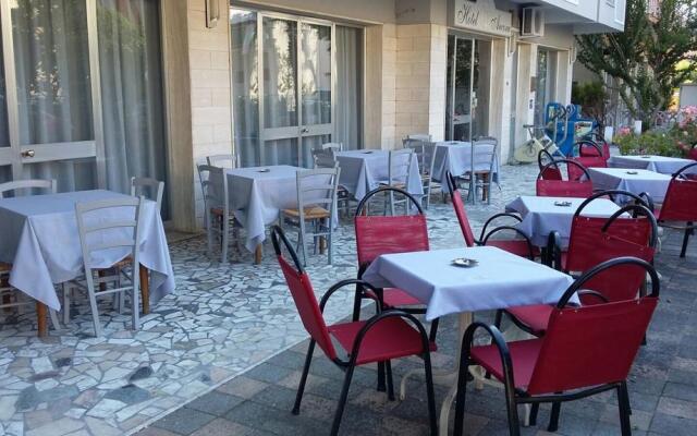 Ancora Hotel