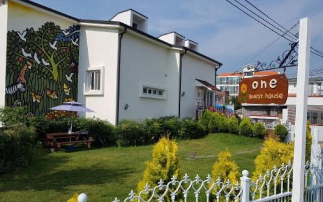 Tongyeong One Guesthouse