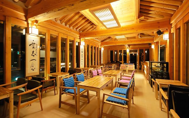Pocheon CHW Hanok Pension
