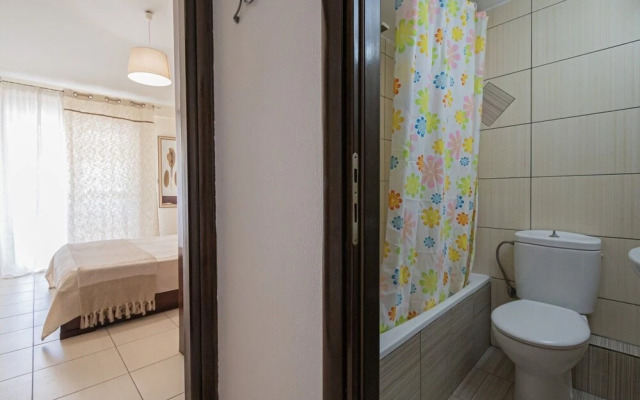 Tommy Seafront No 4 by Rentalspro - Nea Flogita