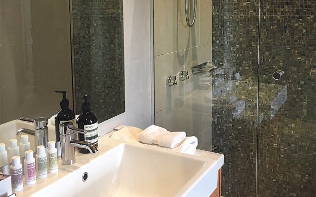 The Empyre Boutique Hotel