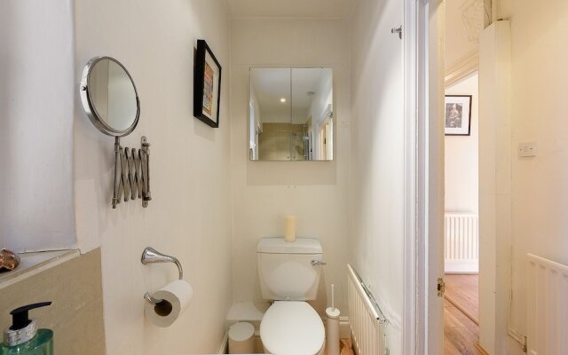 Beautiful 1BR Camden Home