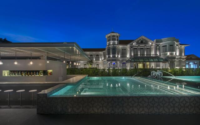 Macalister Mansion
