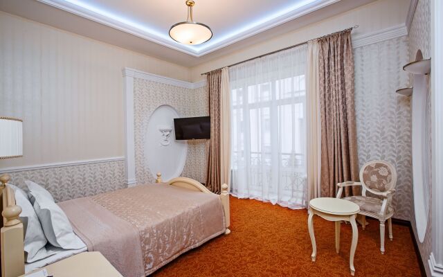 Metropol Hotel