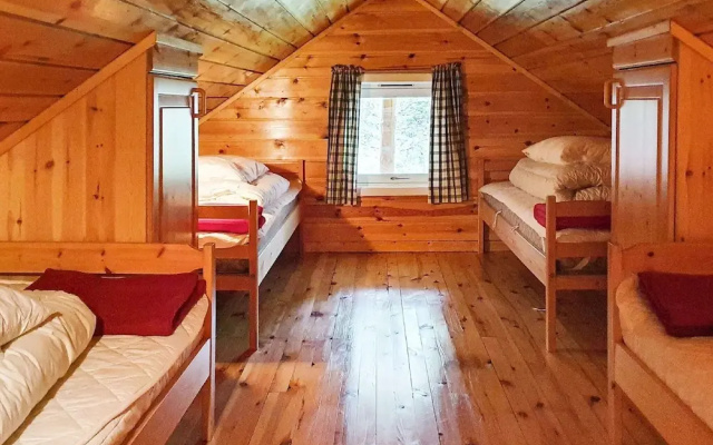 6 Person Holiday Home in Sundlandet
