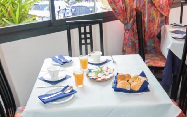 Hotel Raphael