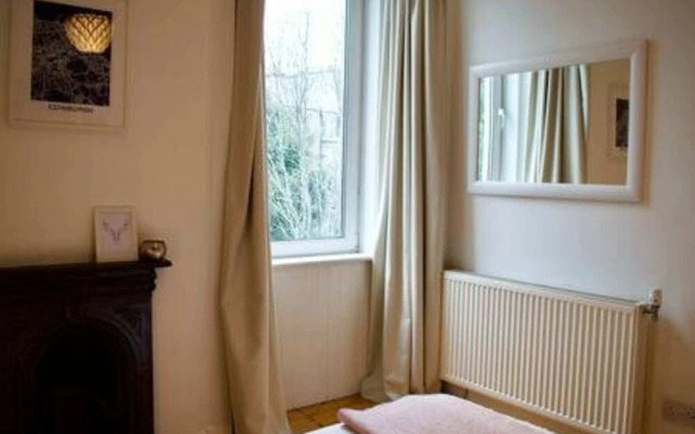 Comfortable and Central One Bed
