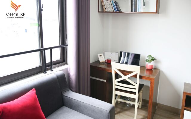 V House 6 Serviced Apartment