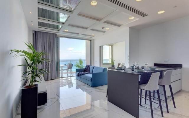 Stunning Apt Sea Views in Tigne Point, With Pool