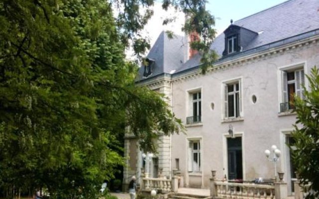 Château la Marbellière Chambres d'hôtes