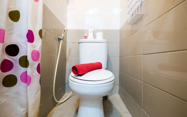 Comfort 2BR with Pool View Green Pramuka City Apartment