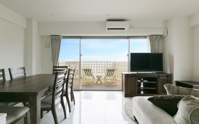 Hideout Okinawa Uruma