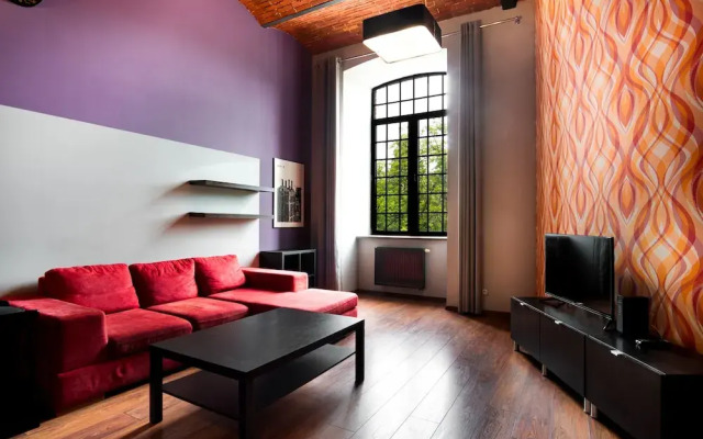 Dream Aparts - Lofty Scheiblera