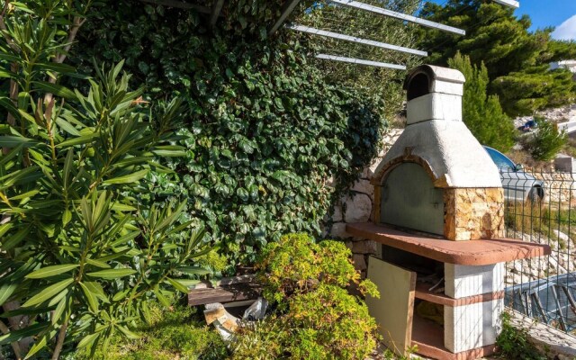 Stunning Home in Lokva Rogoznica With 4 Bedrooms and Wifi