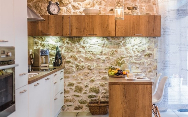 Leonarda - Luxury Stone House - H