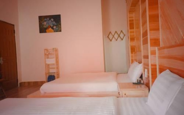 Lan Phuc House – Guest Rooms – Da Lat