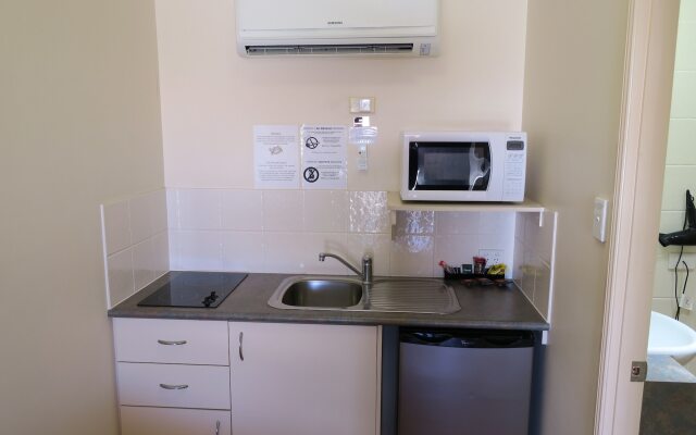 Caboolture Central Motor Inn, SureStay Collection by BW