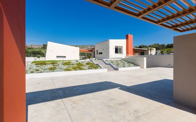 Villa Aori