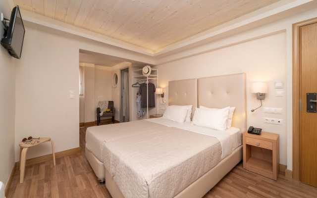 Karalis City Hotel