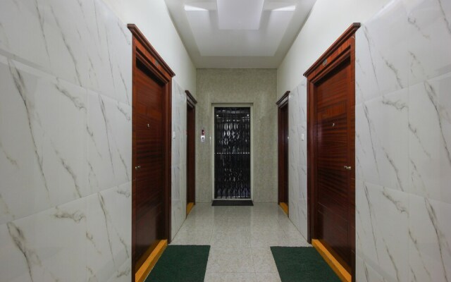 Golden Gate Service Apartments By OYO Rooms