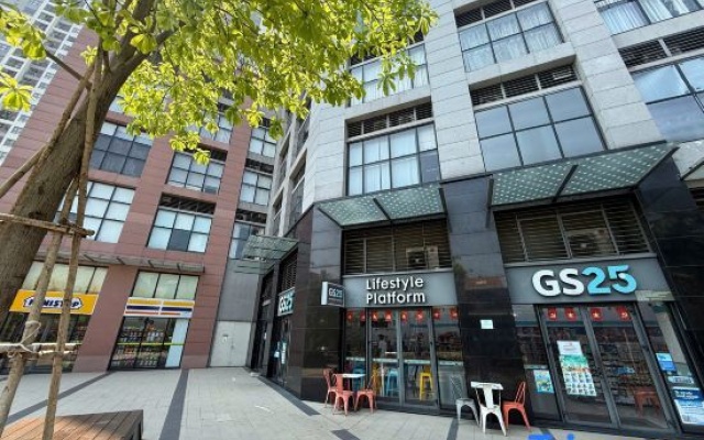 S6 The Sun Avenue- Ember Home -1 Private BR in D2 – Exterior – Ho Chi Minh City