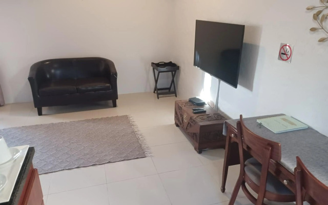 Summerstrand self catering for two