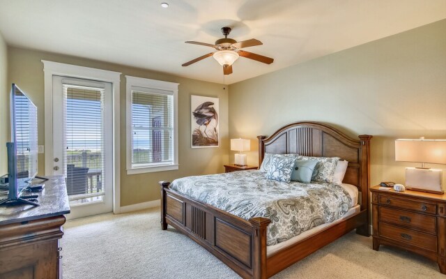 Pointe West 301-beachfront Views