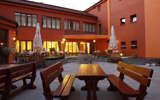 Hotel Majolika