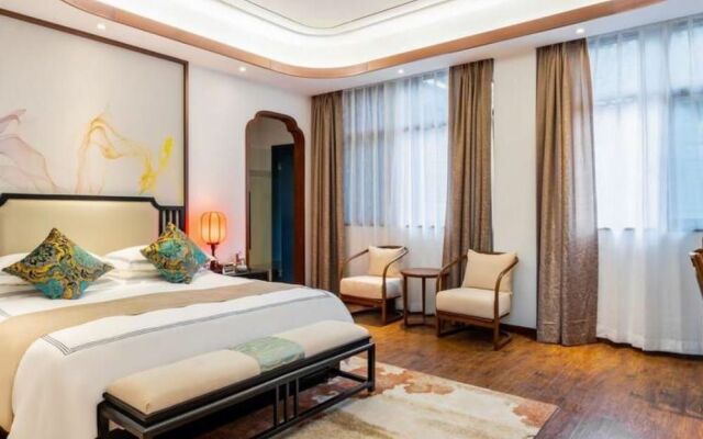 Floral Hotel Sheng Poman Courtyard