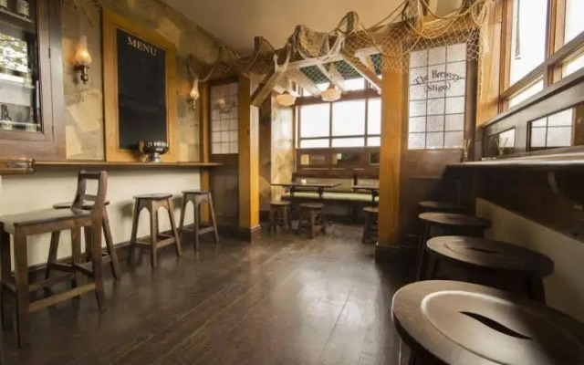 Riverside Suites Hotel