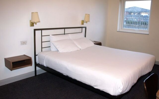 Travelodge Manchester Street Hotel
