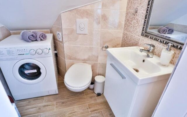 Split Inn Apartments and Rooms - Apartment Vicko (PID: 5)
