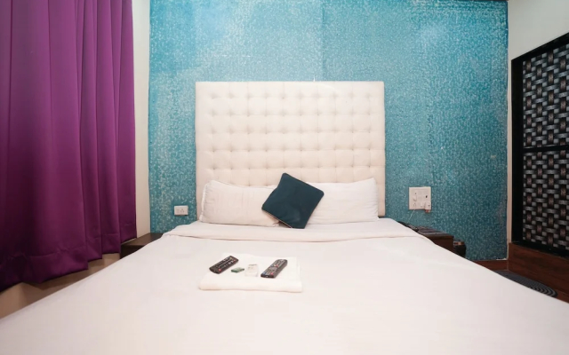 Hotel Om residency