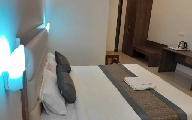 Hotel The Luxem