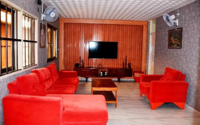 Lome Bamboo Lodge