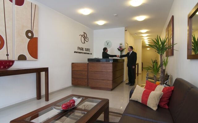 Park Suite Huerfanos