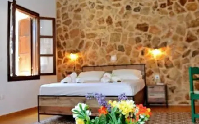 Meandros Suite in Old Town