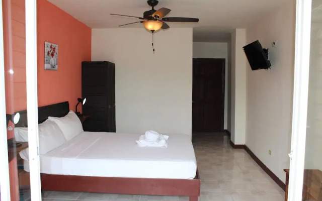 Los Balcones Over The Sea Hotel