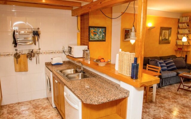 Apartment near the beach, with garden in Denia