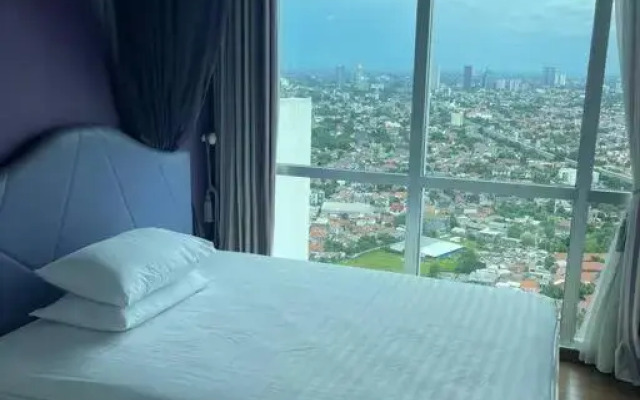 City Penthouse with Jakarta Skyline