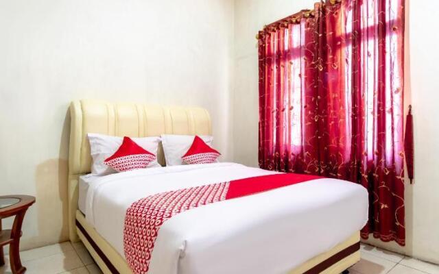 OYO 2777 Sleepover Sei Serayu