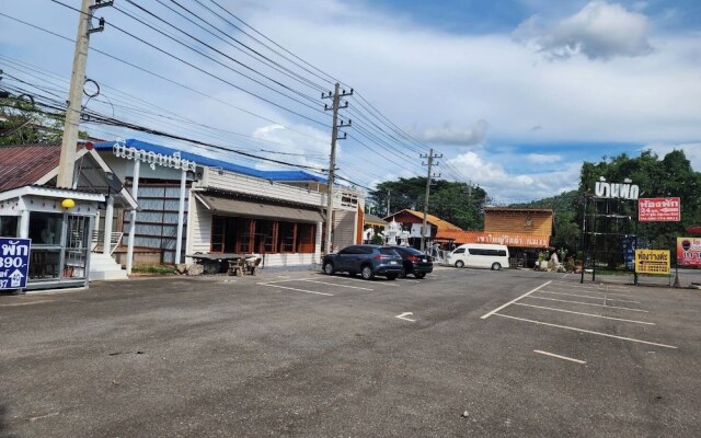 Nipa House Khoayai Villa