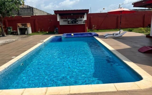 Beautiful Villa With Swimming Pool in Assinie