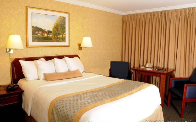 Best Western Voyageur Place Hotel