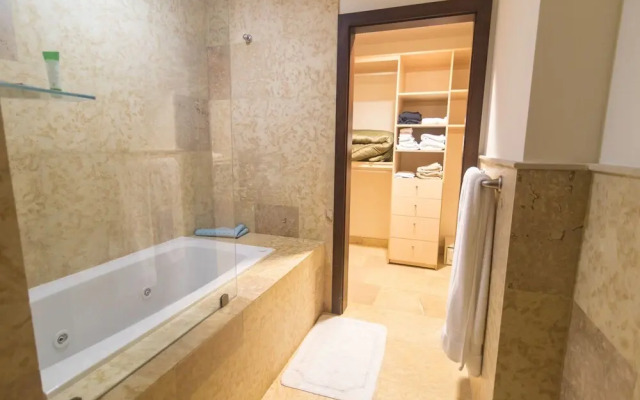 Luxury Ocean View Apartament Acqua 601