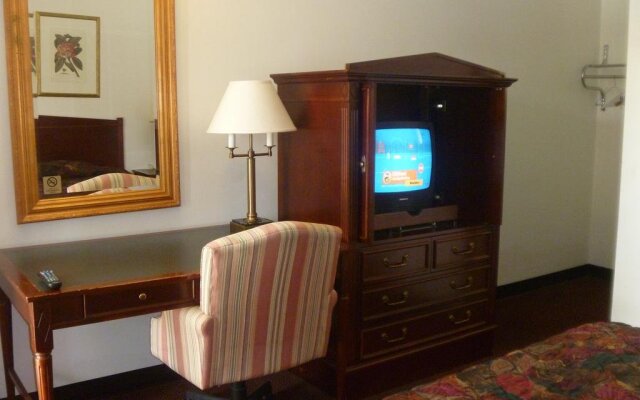 Motel 22 Mapleton Depot